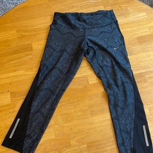 Black Nike Dri-fit leggings. Gently used.